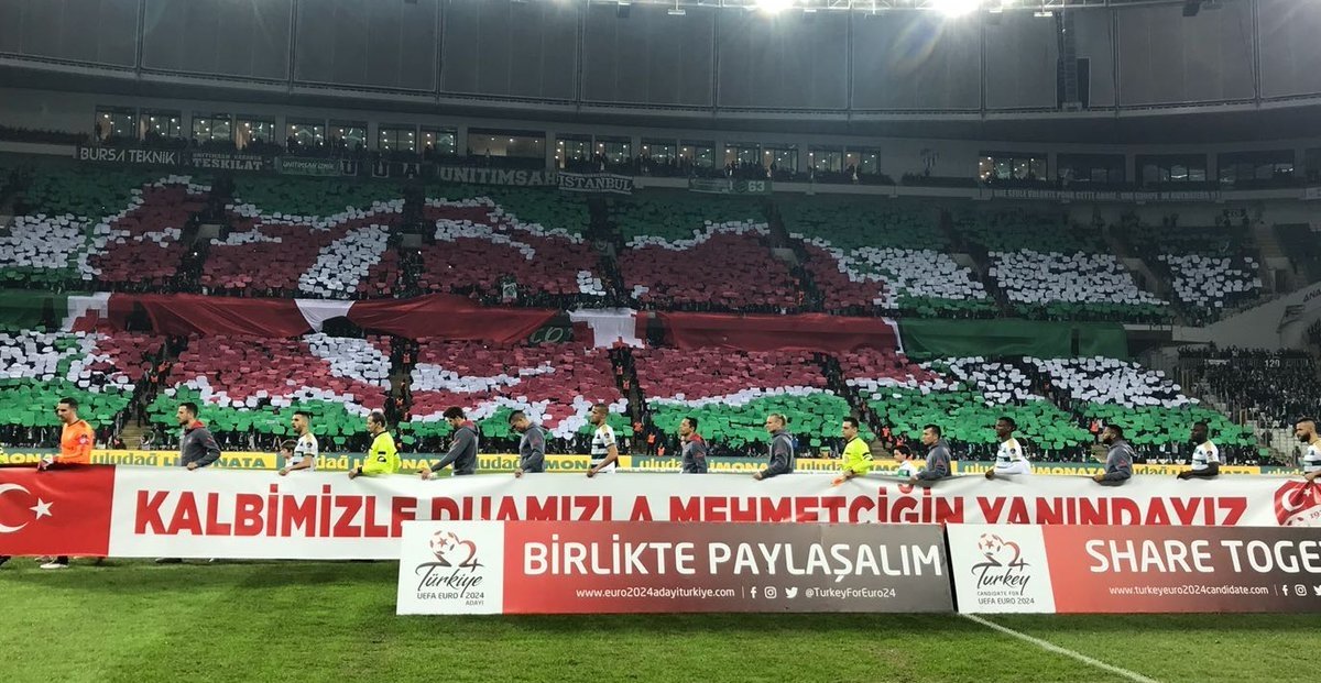 Bursa’da muhteşem Türkiye koreografisi