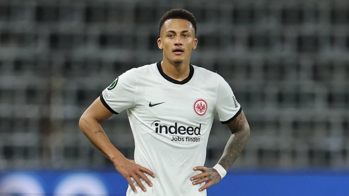 TRANSFER HABERİ - Beşiktaş Brezilyalı stoper için harekete geçti! Solskjaer'in gözdesi TRANSFER HABERİ - Beşiktaş Brezilyalı stoper için harekete geçti! Solskjaer'in gözdesi