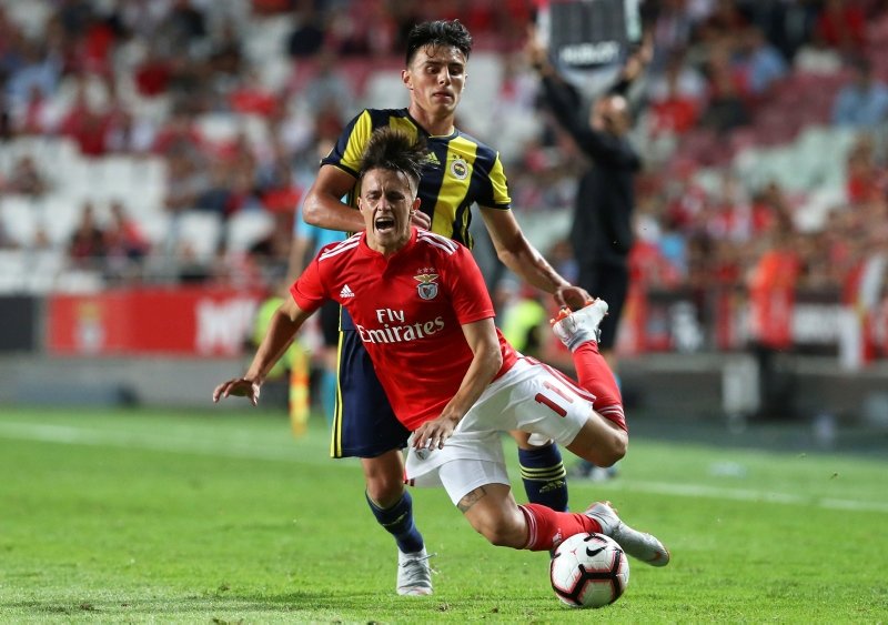 Devlerin gözü Eljif Elmas’ta