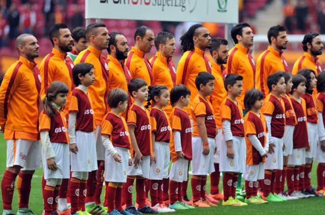 Galatasaray’da dev operasyon!