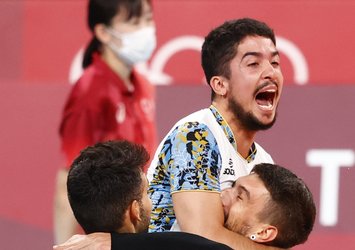 Voleybolda Arjantin yarı finalde!