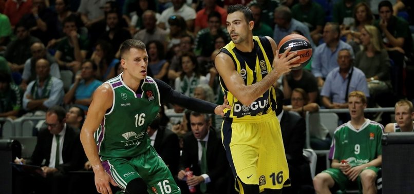 Son şampiyon Fenerbahçe kötü başladı