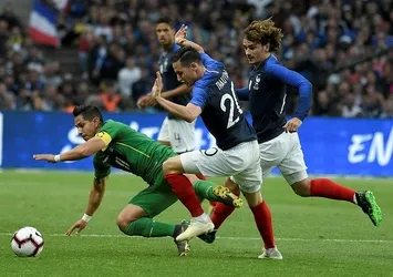 Fransa Bolivya'yı 2 golle geçti