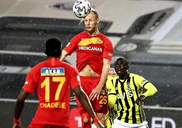 Fenerbahçe kafadan yıkıldı