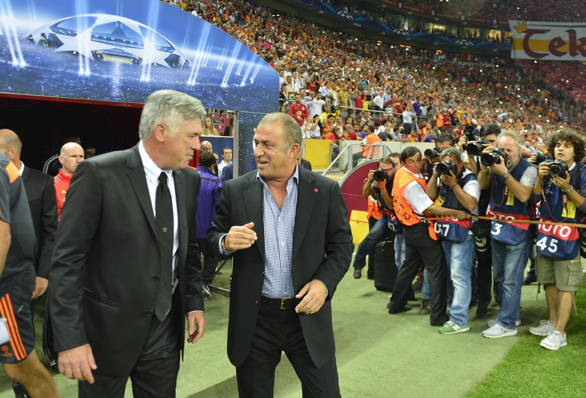 Galatasaray’da Fatih Terim sesleri!