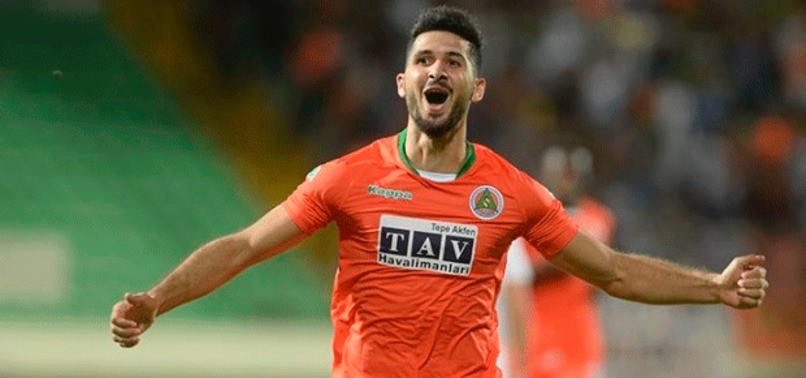 Galatasaray'da sürpriz 10 numara transferi!