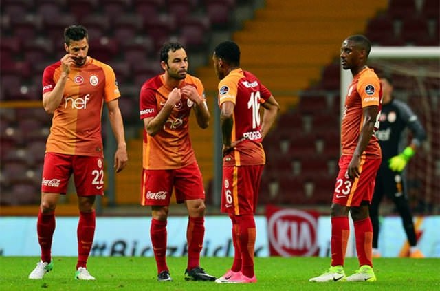 Galatasaray’da ortalık karıştı
