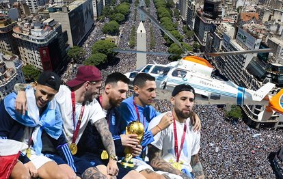 Arjantin’in Dünya Kupası zaferi için düzenlenen kutlamalar yarıda kesildi! Otobüsle geldiler helikopterle gittiler