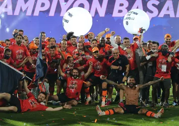 Şampiyon Başakşehir!