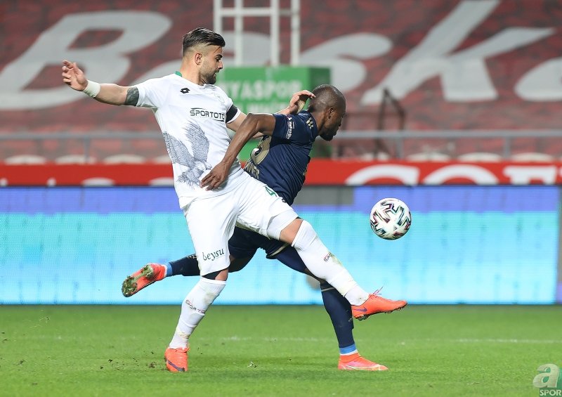 Son dakika spor haberleri: Fenerbahçe için flaş sözler! Şampiyonluk futbolu değil