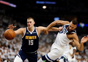 Jokic yıldızlaştı Denver Nuggets seriyi eşitledi!