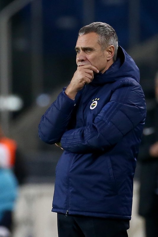 Ersun Yanal’dan ’moral’ vurgusu!