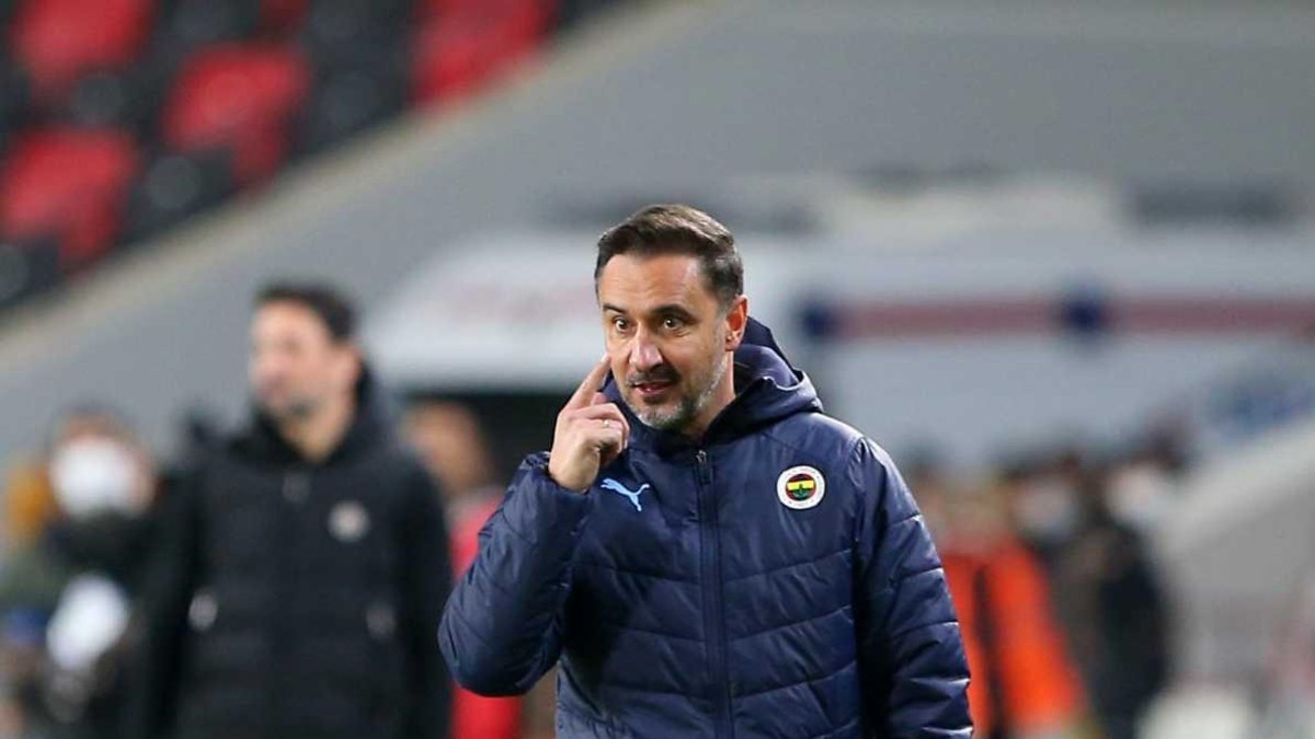 Fenerbahçe'ye transferde Vitor Pereira engeli! Bunu kimse beklemiyordu Fenerbahçe'ye transferde Vitor Pereira engeli! Bunu kimse beklemiyordu