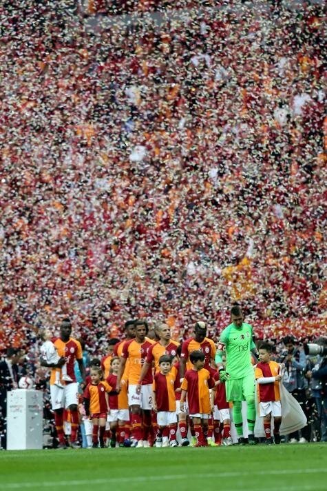 Mac Sonucu Galatasaray Medipol Basaksehir Maci 2 1 2018 19 Sampiyonu Galatasaray Spor Haberleri