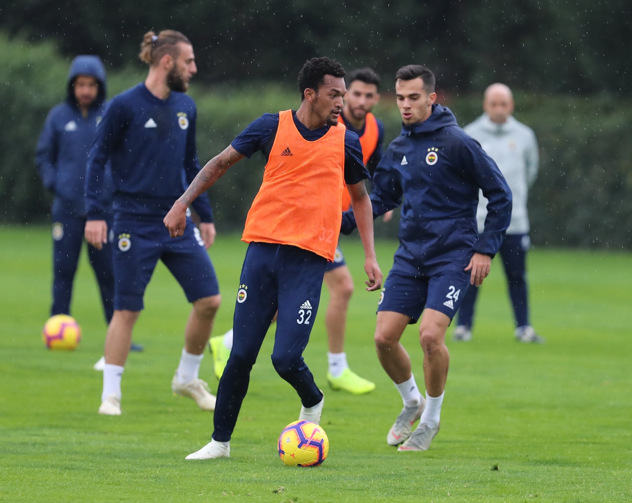 Fenerbahçe’de Mehmet Ekici sevinci