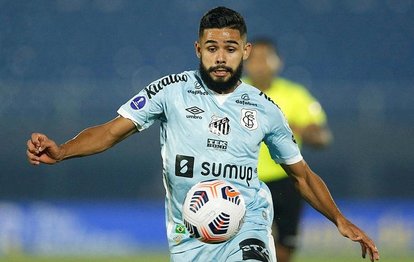 Fenerbahçe’nin transferde hedefi yine Felipe Jonatan! Kendisi açıkladı
