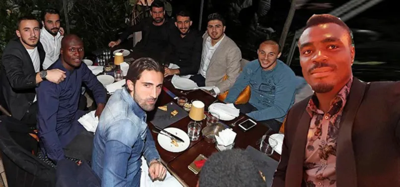 Emenike: Yarısını verin bari