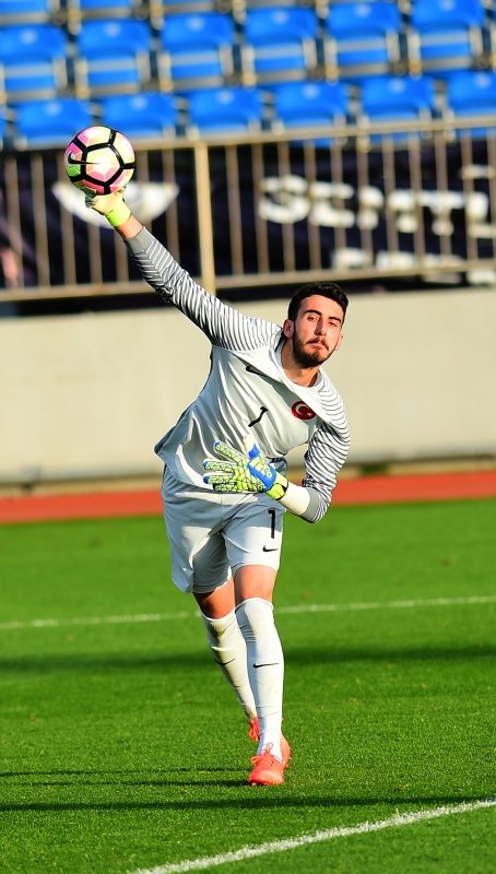 Liverpool Muhammed Şengezer’in peşinde!