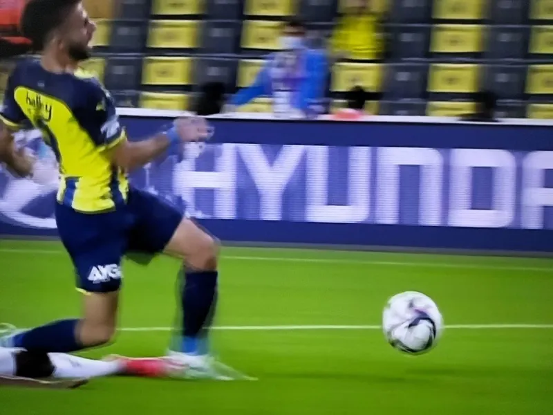 Fenerbahçe Giresunspor maçında penaltı bekledi! İşte o pozisyon - 2