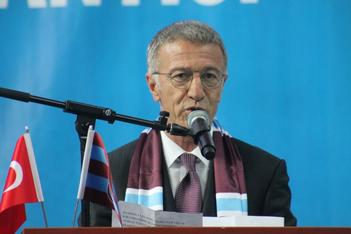 Ahmet Ağaoğlu kolları sıvadı!