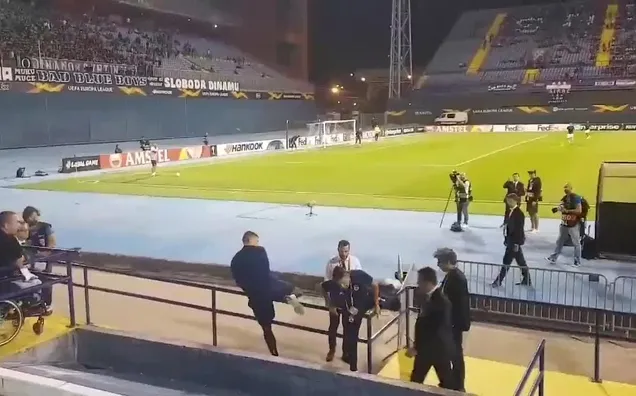 Skrtel ve Isla'dan güzel hareket!