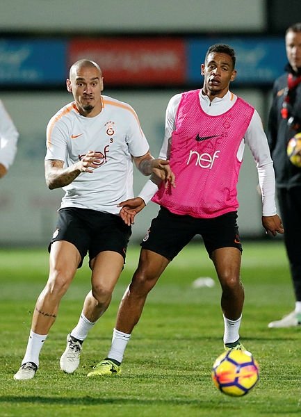 Ünlü futbolcuların boyları