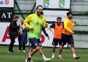 Fenerbahçeli eski futbolcular maç yaptı