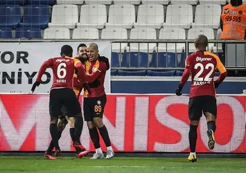 Feghouli vites yükseltiyor
