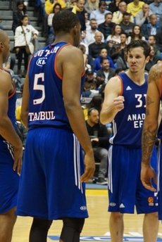 Anadolu Efes Tel Aviv deplasmanında kazandı