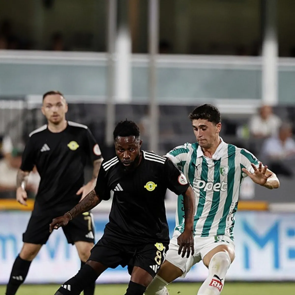 Bodrum FK-Turka Esenler Erokspor maçında gol sesi çıkmadı!