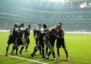 Beşiktaş, Bursaspor'u Cenk Tosun ile devirdi