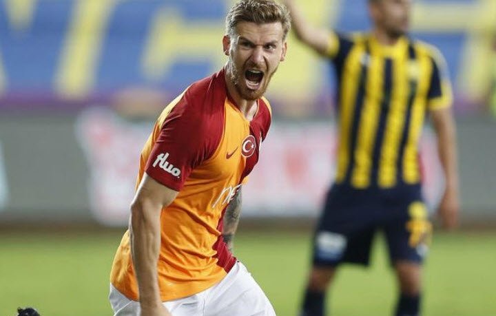 Fenerbahçeli yıldızdan şok sözler! ’Asla Beşiktaş’ta oynamam’