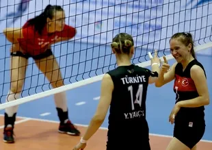Milliler çeyrek finalde