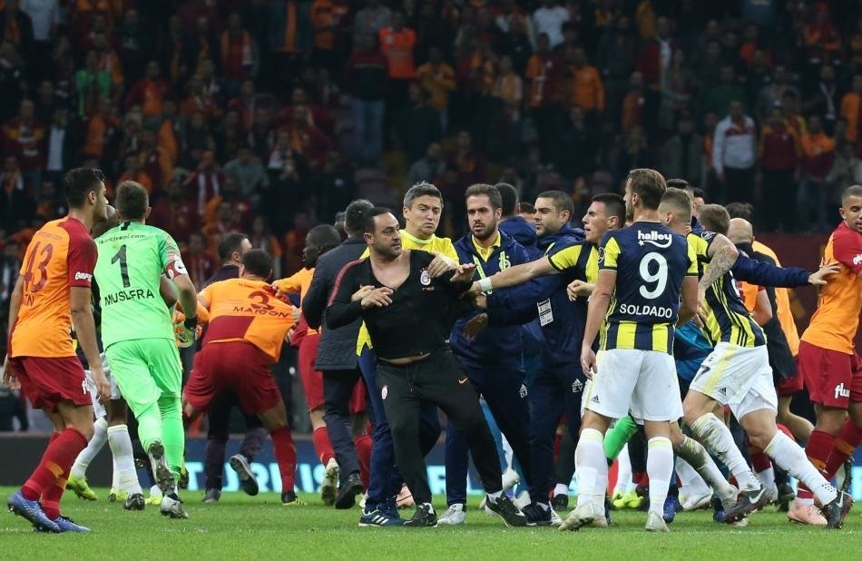 PFDK’dan tarihi cezalar!