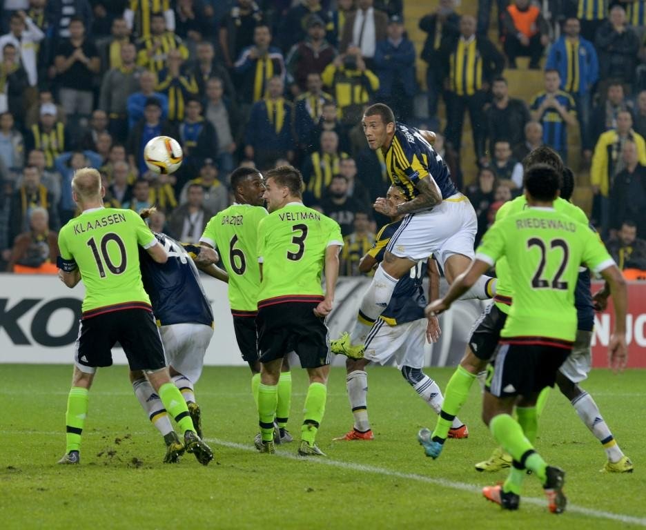 Fenerbahçe’den Kadıköy’de tarihi zafer