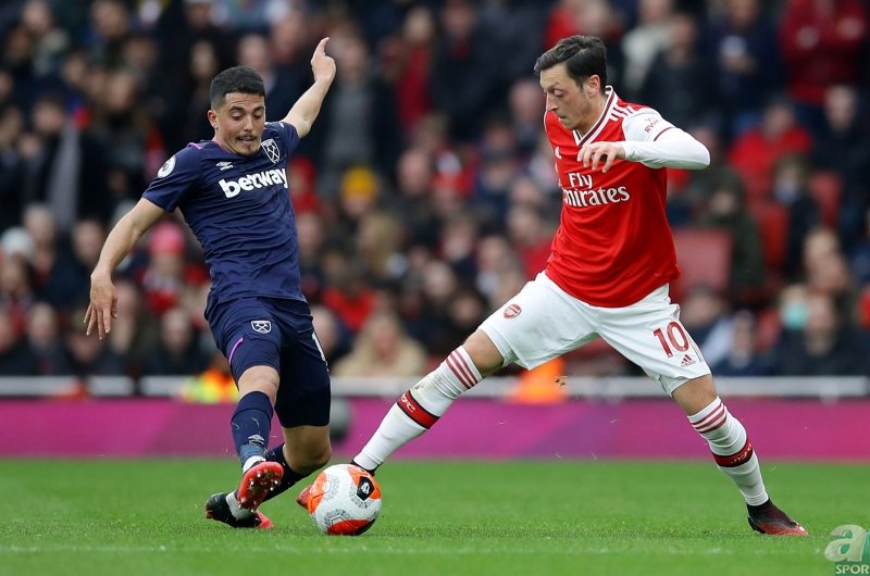 Serhat Akın’dan flaş sözler! ’Mesut Özil neden gelsin?