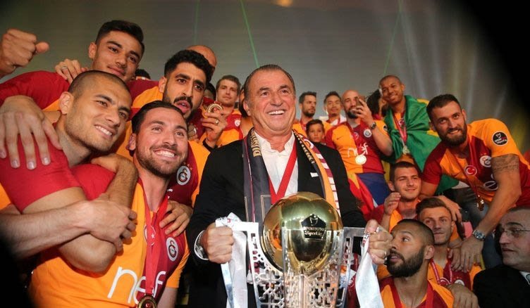 Galatasaray’da sürpriz veda...