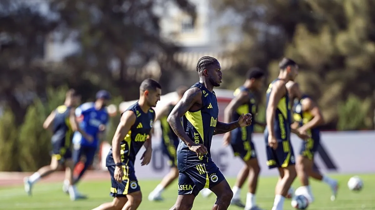 Fenerbahçe günü tek antrenmanla tamamladı