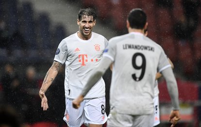 Son dakika spor haberi: Bayern Münih’te bir devir sona eriyor! Javi Martinez...