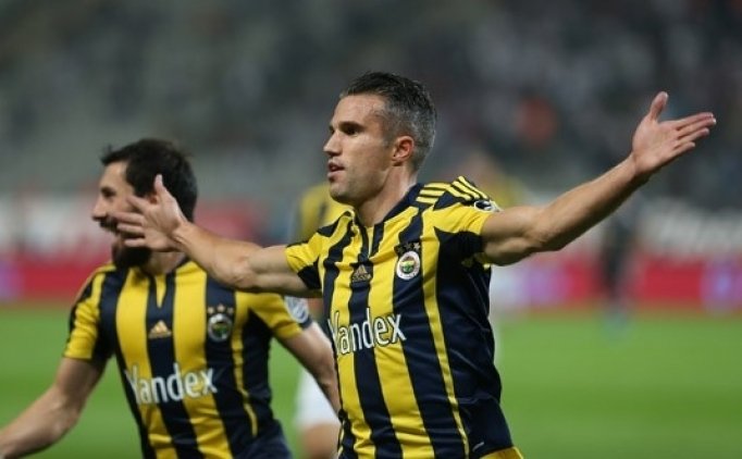 ’Van Persie Feyenoord ile anlaştı!’