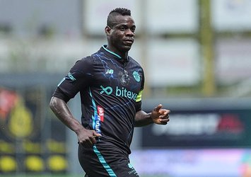 Balotelli'ye 3 maç ceza!