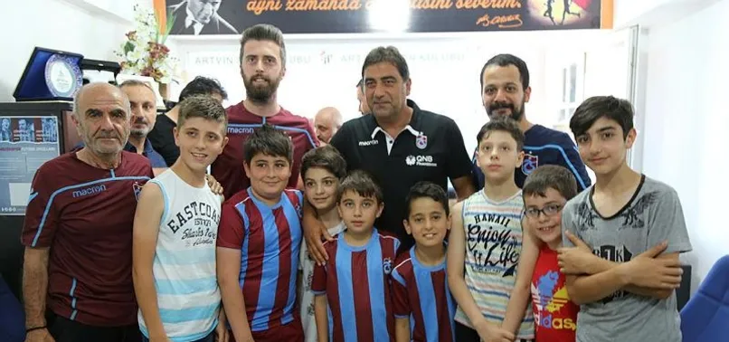 Ünal Karaman'dan futbol okuluna ziyaret