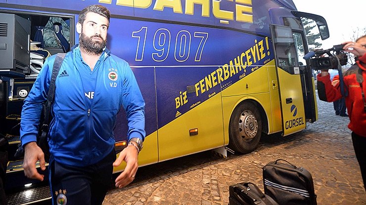 Fenerbahçe’de flaş Volkan Demirel kararı