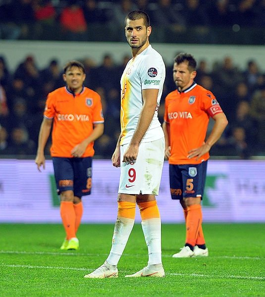 Galatasaray Fenerbahçe’nin gerisinde