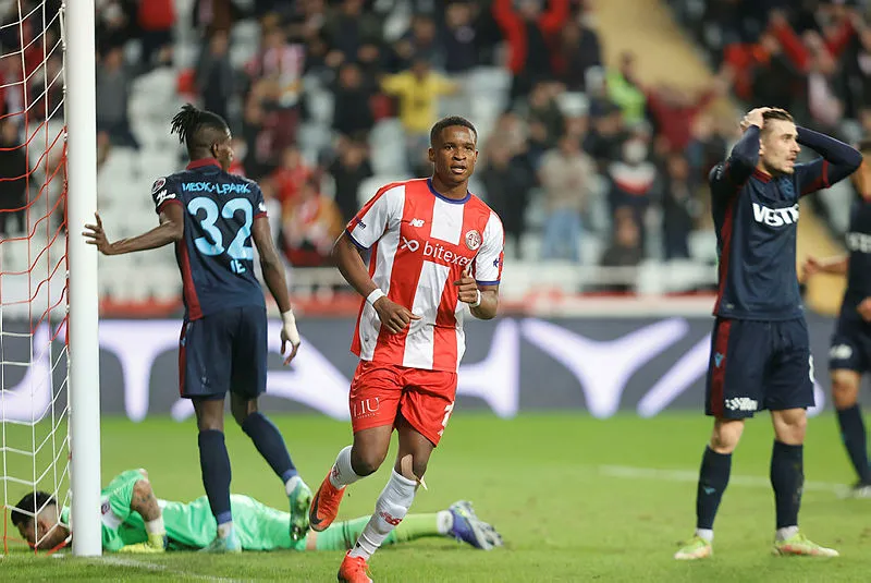 Antalyaspor 2-1 Trabzonspor (MAÇ SONUCU-ÖZET) | Fırtına'nın yenilmezlik serisi son buldu! - 4