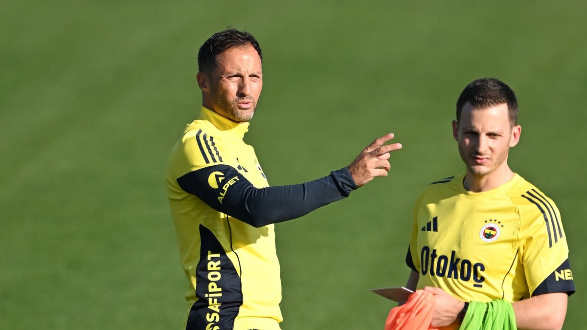 FENERBAHÇE HABERİ - Tedesco Fred için kararını verdi! FENERBAHÇE HABERİ - Tedesco Fred için kararını verdi!