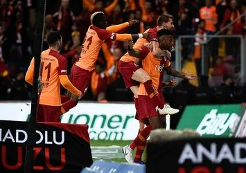 Galatasaray devler arasında!