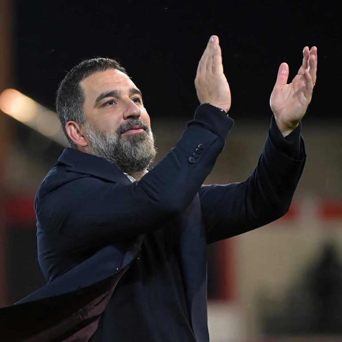 Trabzonspor yabancı teknik direktör arayışından vazgeçip Arda Turan'a yöneldi
