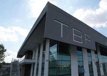 A. Efes ve F.Bahçe'ye ceza!