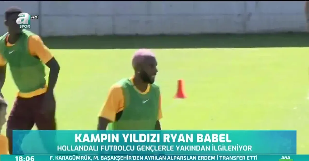 Kampın yıldızı Ryan Babel